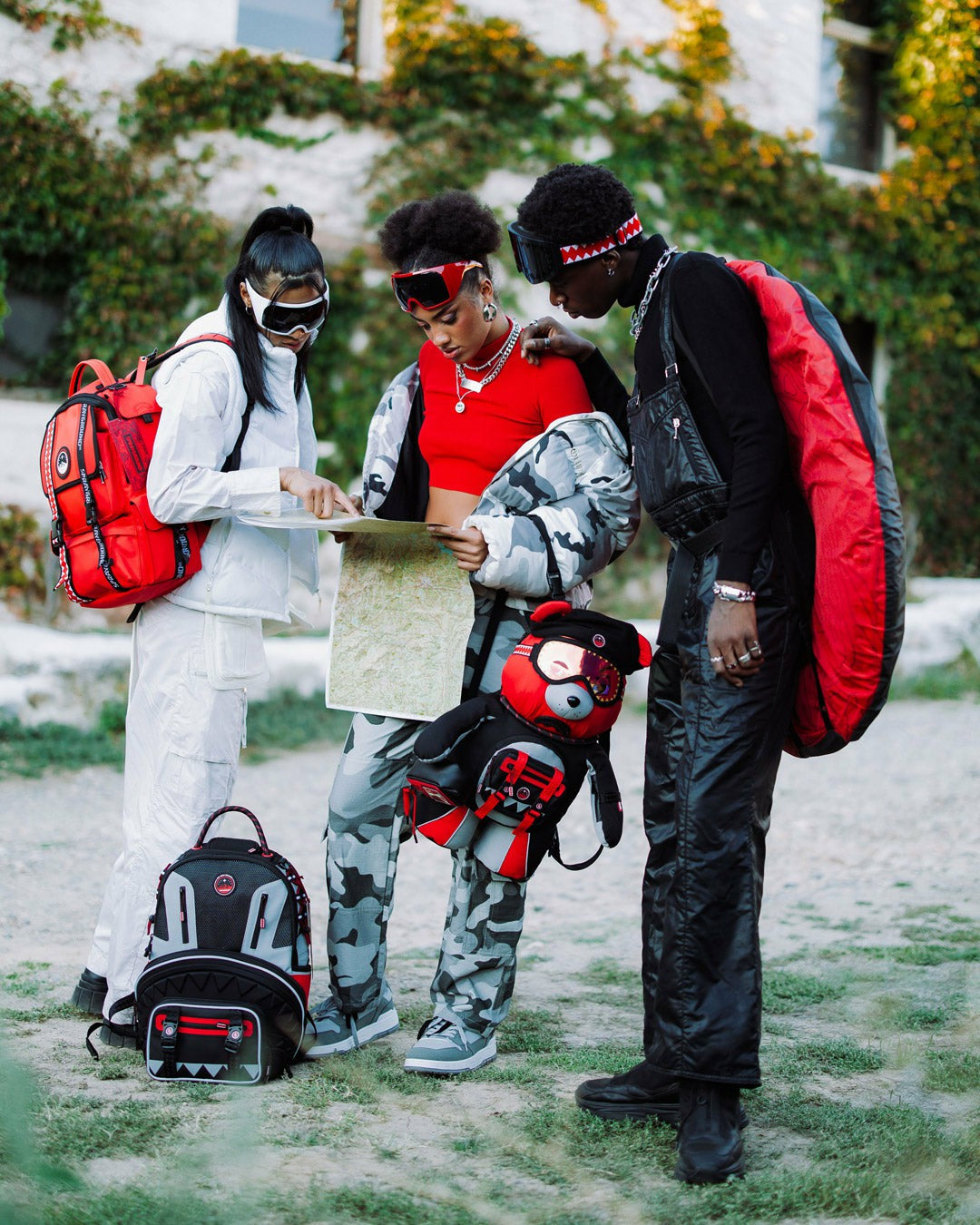 SKY HIGH SEEKERS ARCTIC DELUXE BACKPACK | Sprayground sale