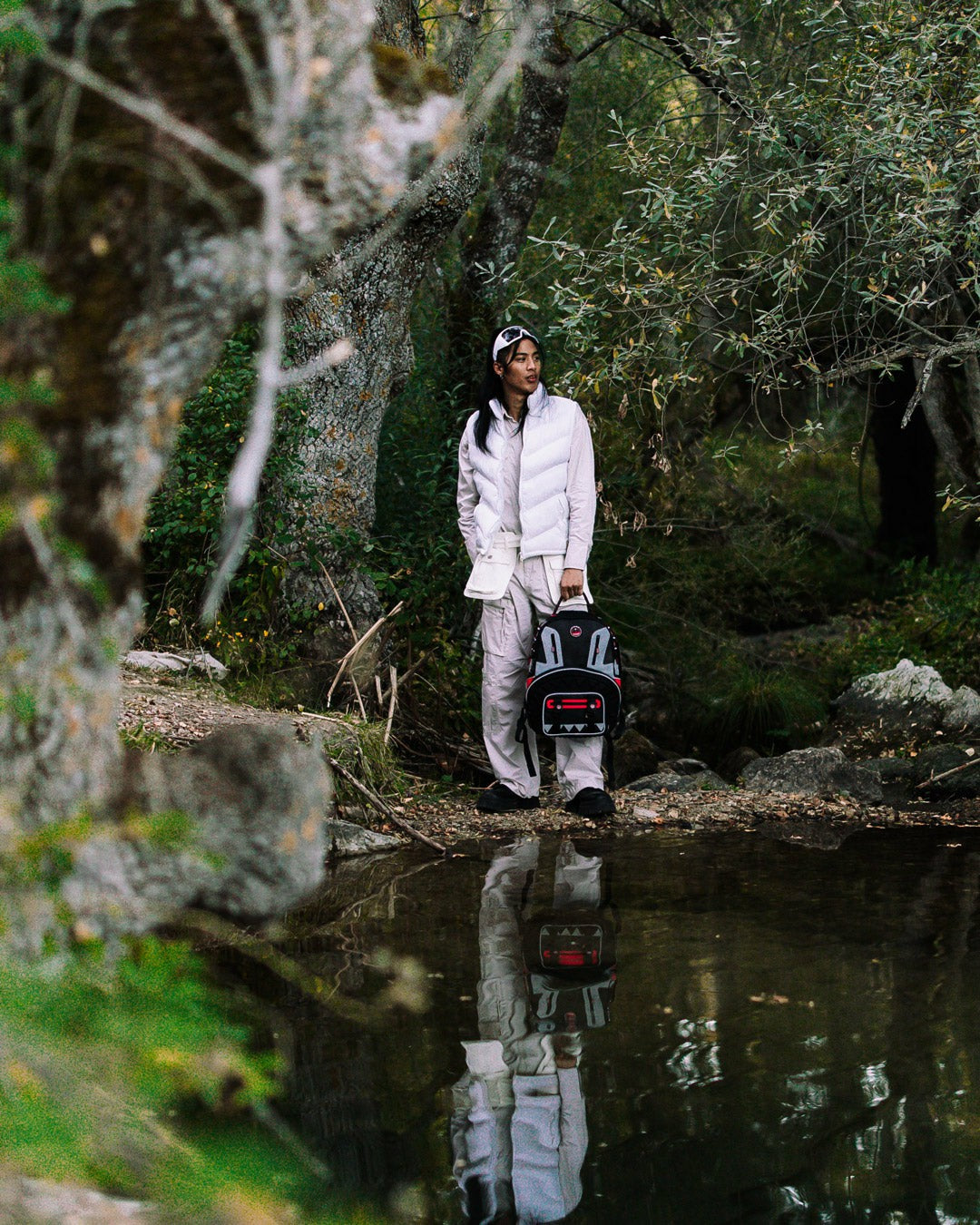 SKY HIGH SEEKERS ARCTIC DELUXE BACKPACK | Sprayground sale